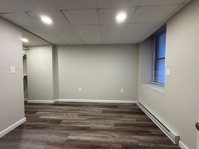 Building Photo - 367 Broadway