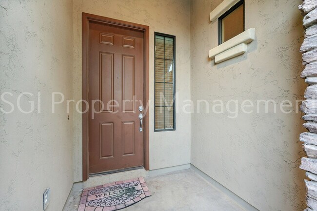 Foto del edificio - 15754 W Berkeley Rd