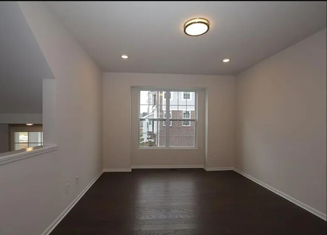 Building Photo - 49791 Lantern Way