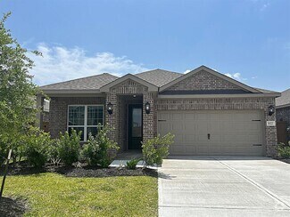 Building Photo - 1022 Whispering Winds Dr