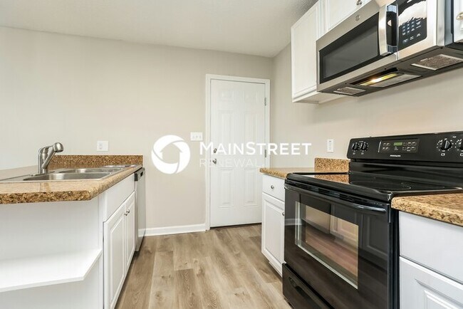 Building Photo - 3 Bedroom Pet-Friendly Home in Gallatin, TN with Main Street Renewal