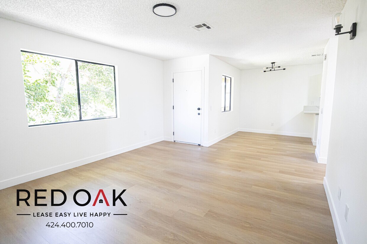 Primary Photo - Wonderful Bright and Sunny Completely Remo...