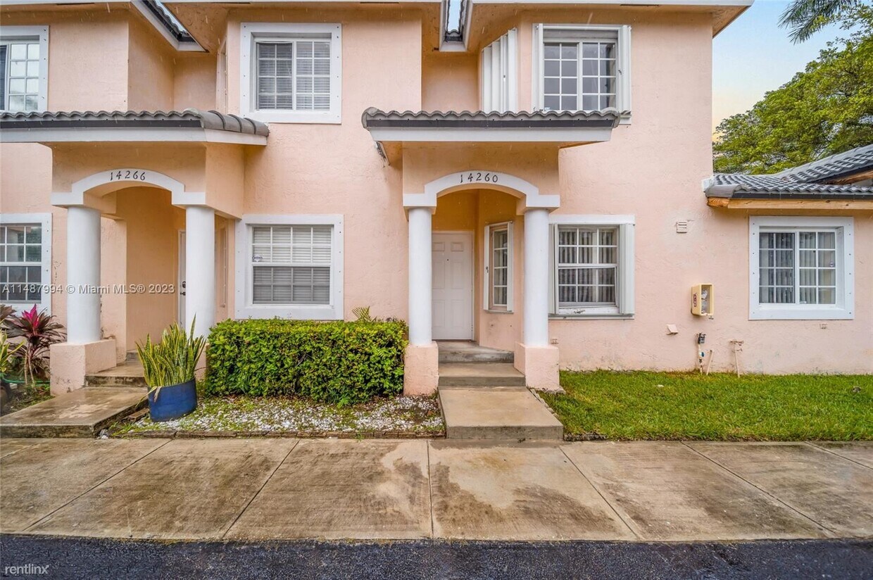 Primary Photo - 2 br, 1.5 bath House - 14260 SW 121st Pl