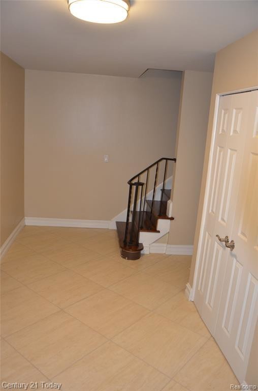 Building Photo - 4833 Faircourt Dr
