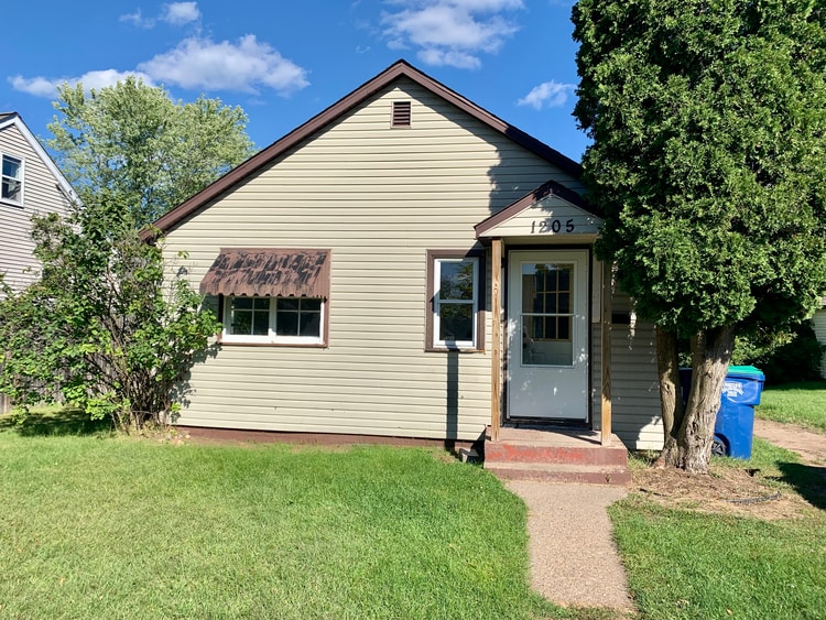 1205 S 4th Ave, Wausau, WI 54401 House Rental in Wausau, WI