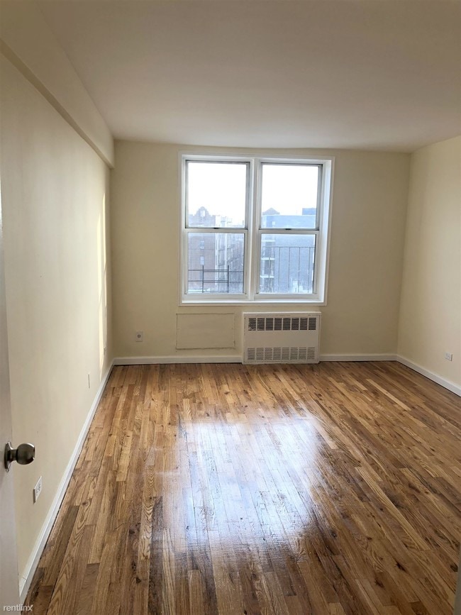Building Photo - 2 br, 1 bath  - 1279 E 17th St