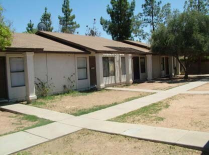 Building Photo - 2825 E Capri Cir