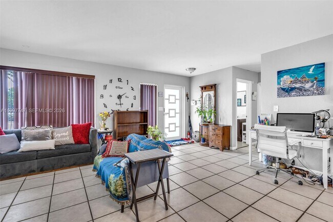 Foto del edificio - 17930 NE 6th Ave