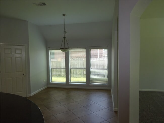 Building Photo - 13502 Redwood Shores Dr