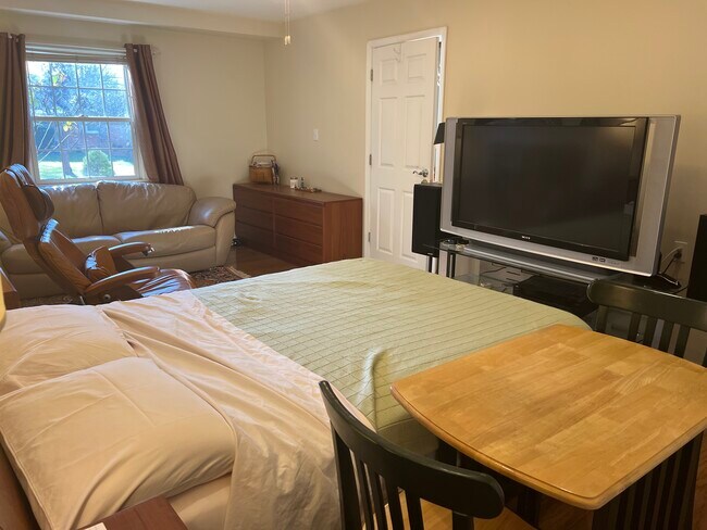 Foto del edificio - 8607 Buttermere Ln