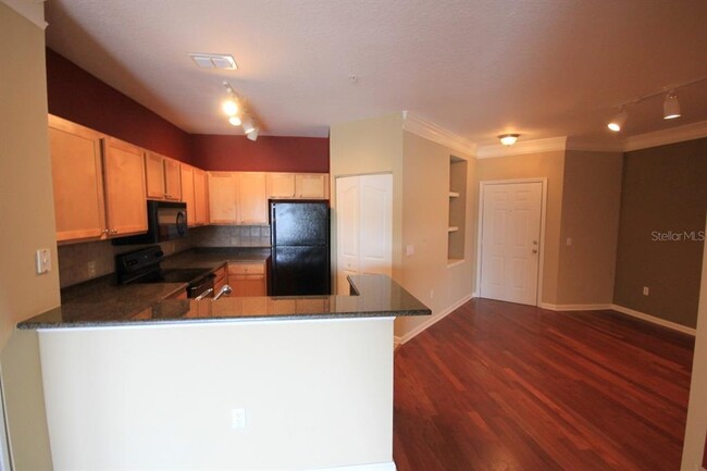 Building Photo - 4207 S Dale Mabry Hwy