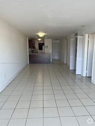Building Photo - 6055 W 19th Ave