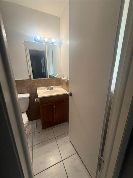 Foto del edificio - 7851 SW 10th Ct