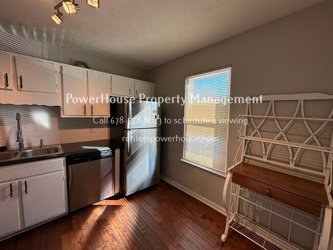 Building Photo - 3390 Spring Harbour Dr