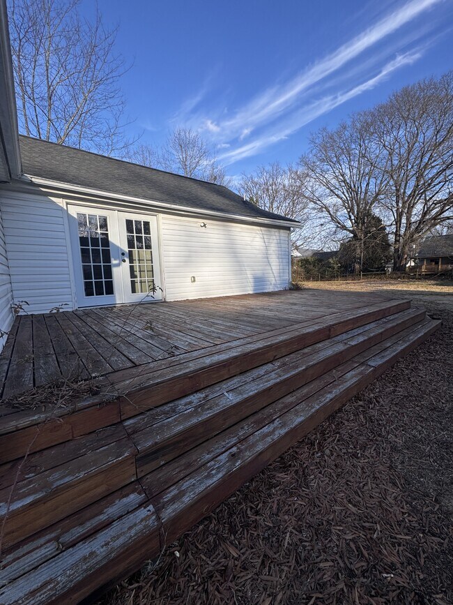 Foto del edificio - 616 Poplar Ave