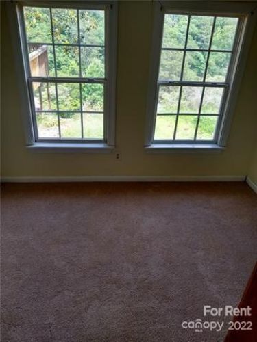 Foto del edificio - 6222 Ruffin Ln