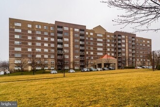 Building Photo - 12251 Roundwood Rd