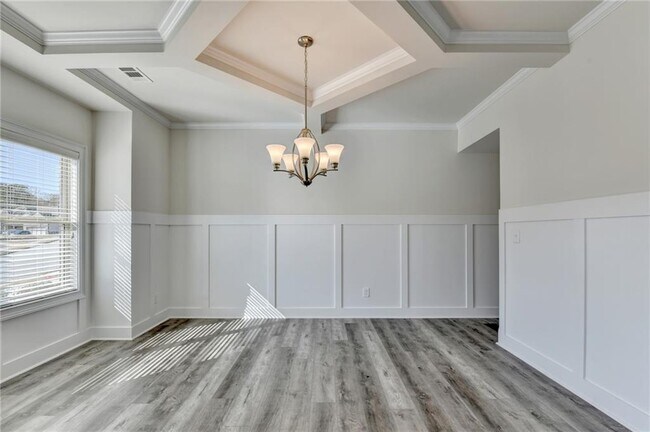 Building Photo - 1661 Silver Crst Wy