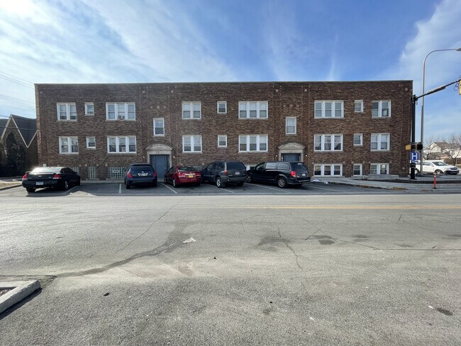 Foto del edificio - 4108 Grand Blvd