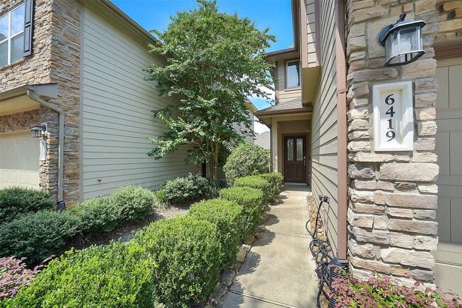 Building Photo - 6419 Calgary Woods Ln