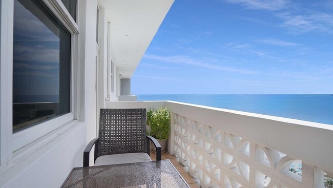 Building Photo - 4250 Galt Ocean Dr
