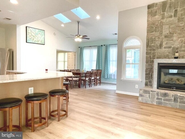 Building Photo - 267 Cedar Ridge Dr