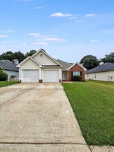 Building Photo - 2045 Parador Bend