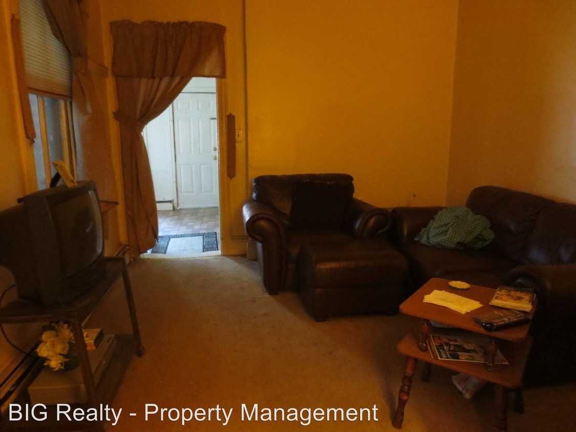 602 W Marshall St, Norristown, PA 19401 Condo for Rent in Norristown