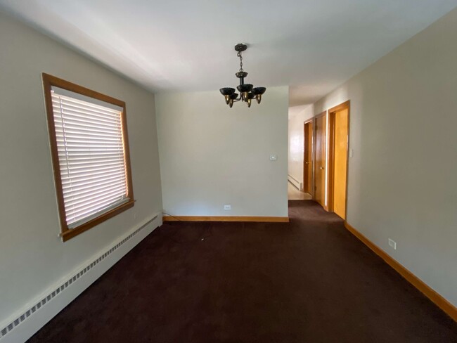 Building Photo - 6123 N Meade Ave