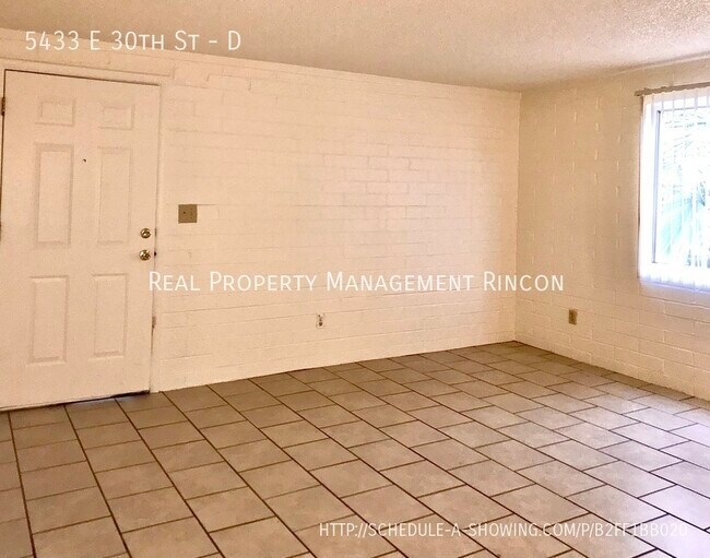 Foto del edificio - 5433 E 30th St