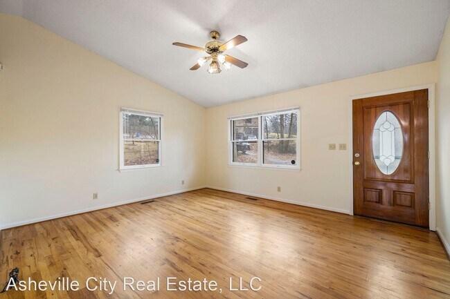 Building Photo - 3 br, 2 bath House - 7 E. Ardmore Street