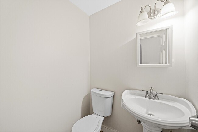 Foto del edificio - 560 Bramhall Ave
