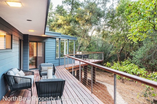Building Photo - 3 br, 2 bath House - 820 Los Olivos Rd