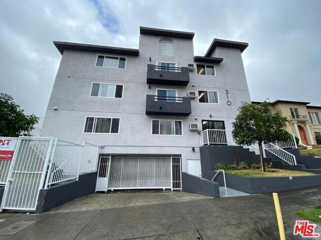 Foto del edificio - 310 S Kenmore Ave