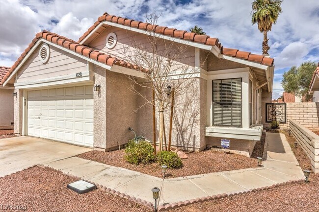 Building Photo - 628 Paulson Dr