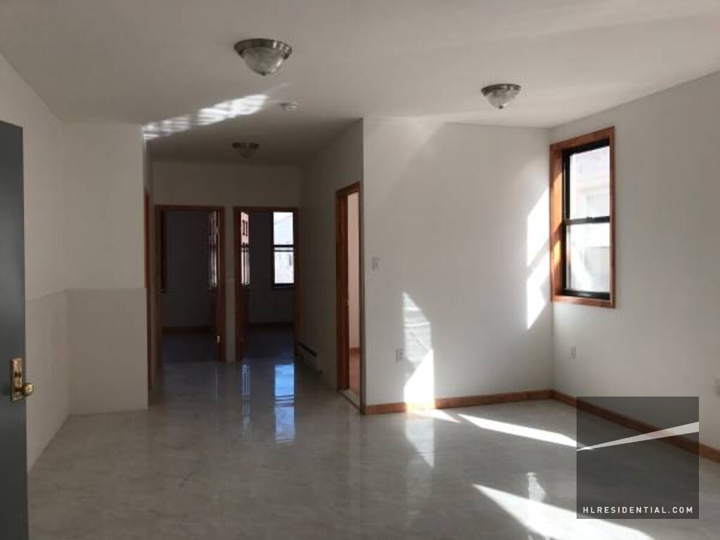 Building Photo - 818 Bay Ridge Ave