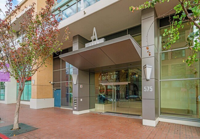 Building Photo - 575 Sixth Ave