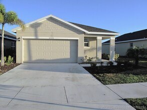 Building Photo - 12221 Nettuno Wy