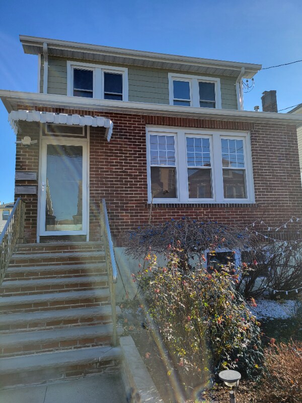 32 Hamilton Ave, Fairview, NJ 07022 House for Rent in Fairview, NJ