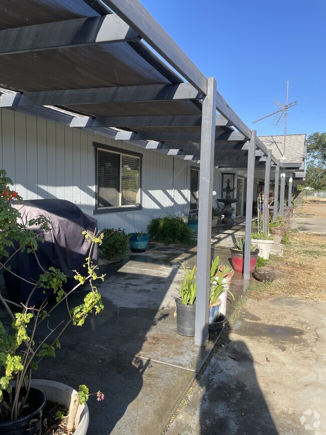 Building Photo - 12066 Idaho Ave