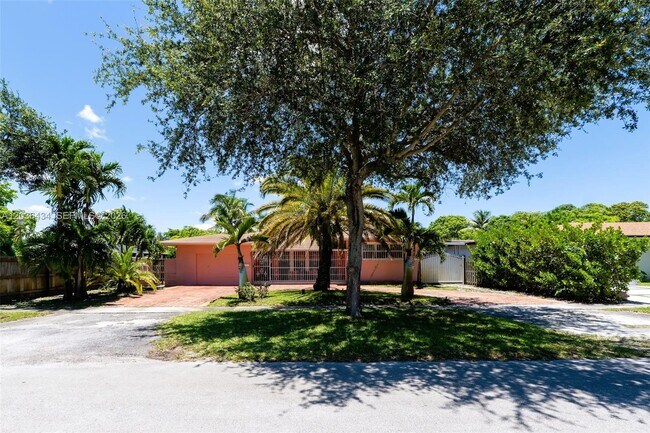 Foto del edificio - 315 NW 124th St