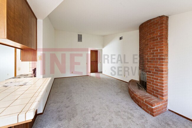 Foto del edificio - Beautiful Pet Friendly Buena Vista Meadows...