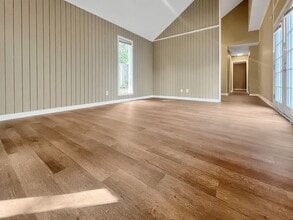 Building Photo - 3115 Candlewood Dr