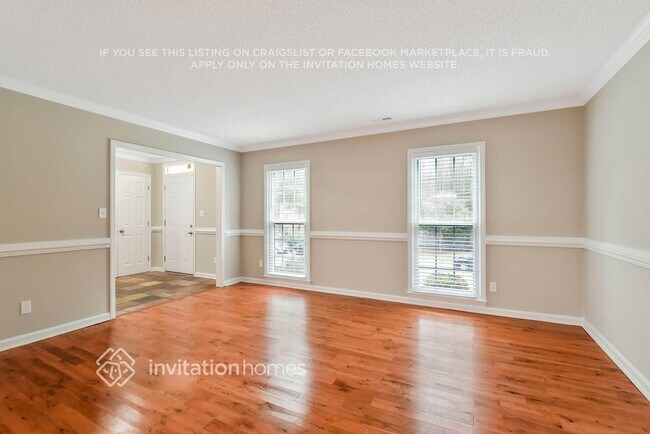 Building Photo - 7311 Canyon Dr
