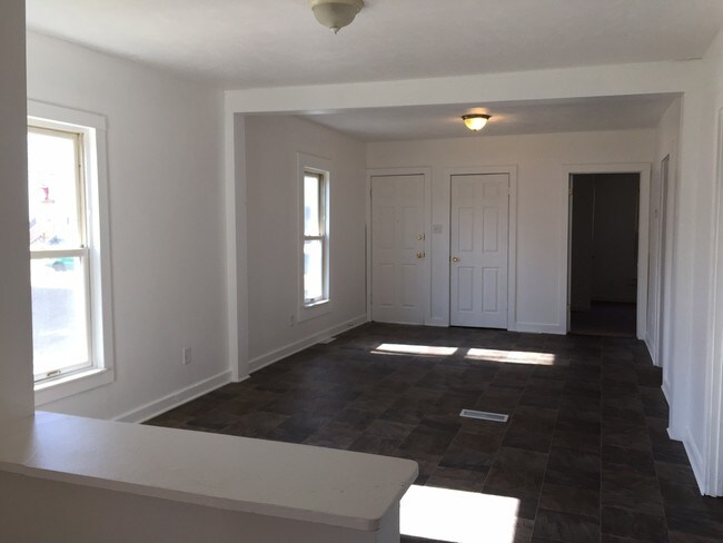 Foto del edificio - 928 McReynolds Ave NW
