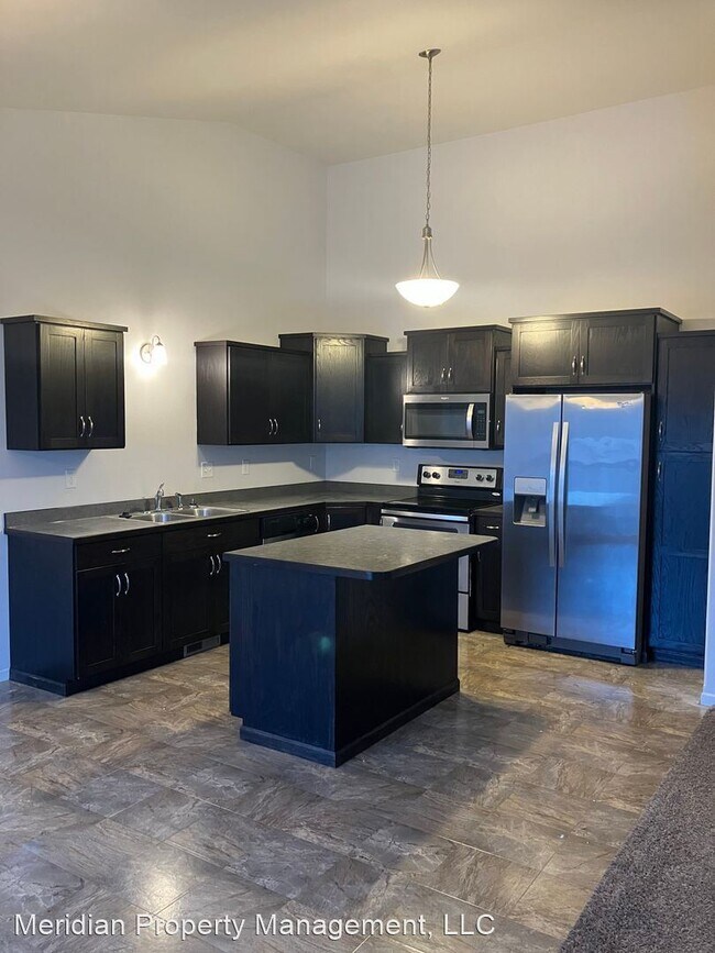 Building Photo - 3 br, 3 bath House - 2262 35th St Circle S