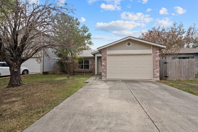 Foto del edificio - 4 Bedroom/2 Bath Hunters Chase Subdivision