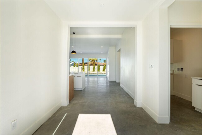 Foto del edificio - 416 Rosa Parks Rd