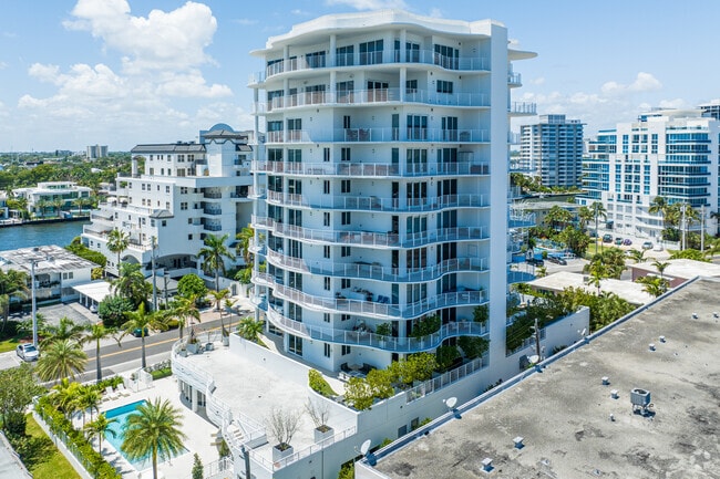 Alternate - The Wave on Bayshore