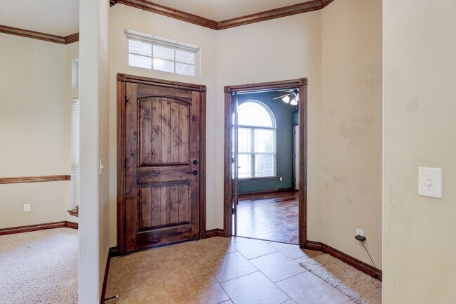 Foto del edificio - 15166 Fox Hollow Rd